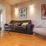 アパート Glusac